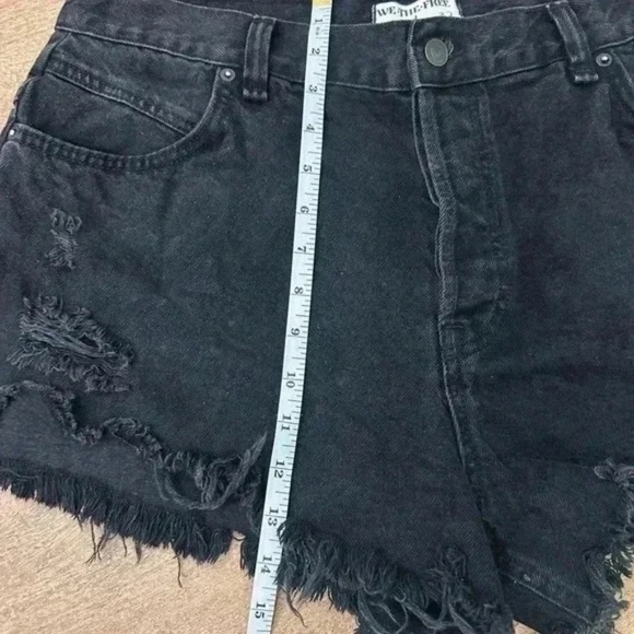 NWT We The Free Now Or Never Denim Shorts 32 - Picture 9 of 11